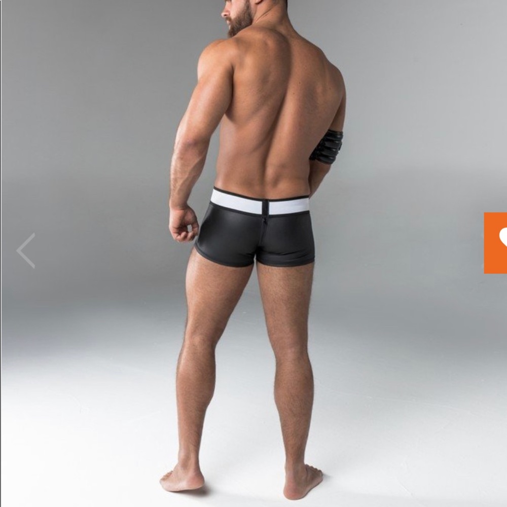 Maskulo Black Armored Zippered Rear Trunks-TR22-90-M